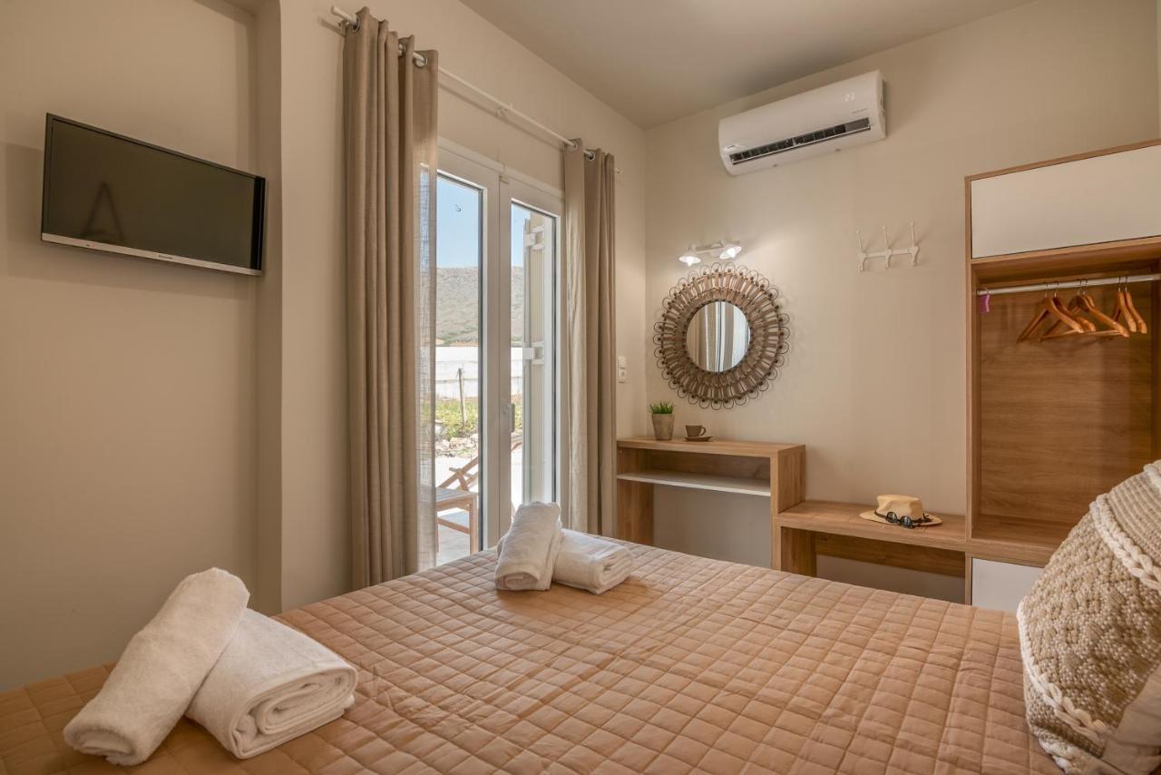 Koutris Apartment 2 Фаласарна Екстер'єр фото